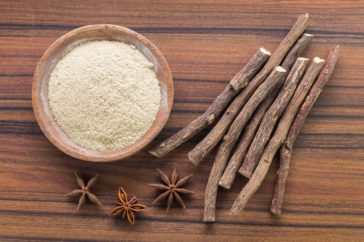 Maca Root and Ashwagandha: Is Combining Them Safe for Maximum Benefit?